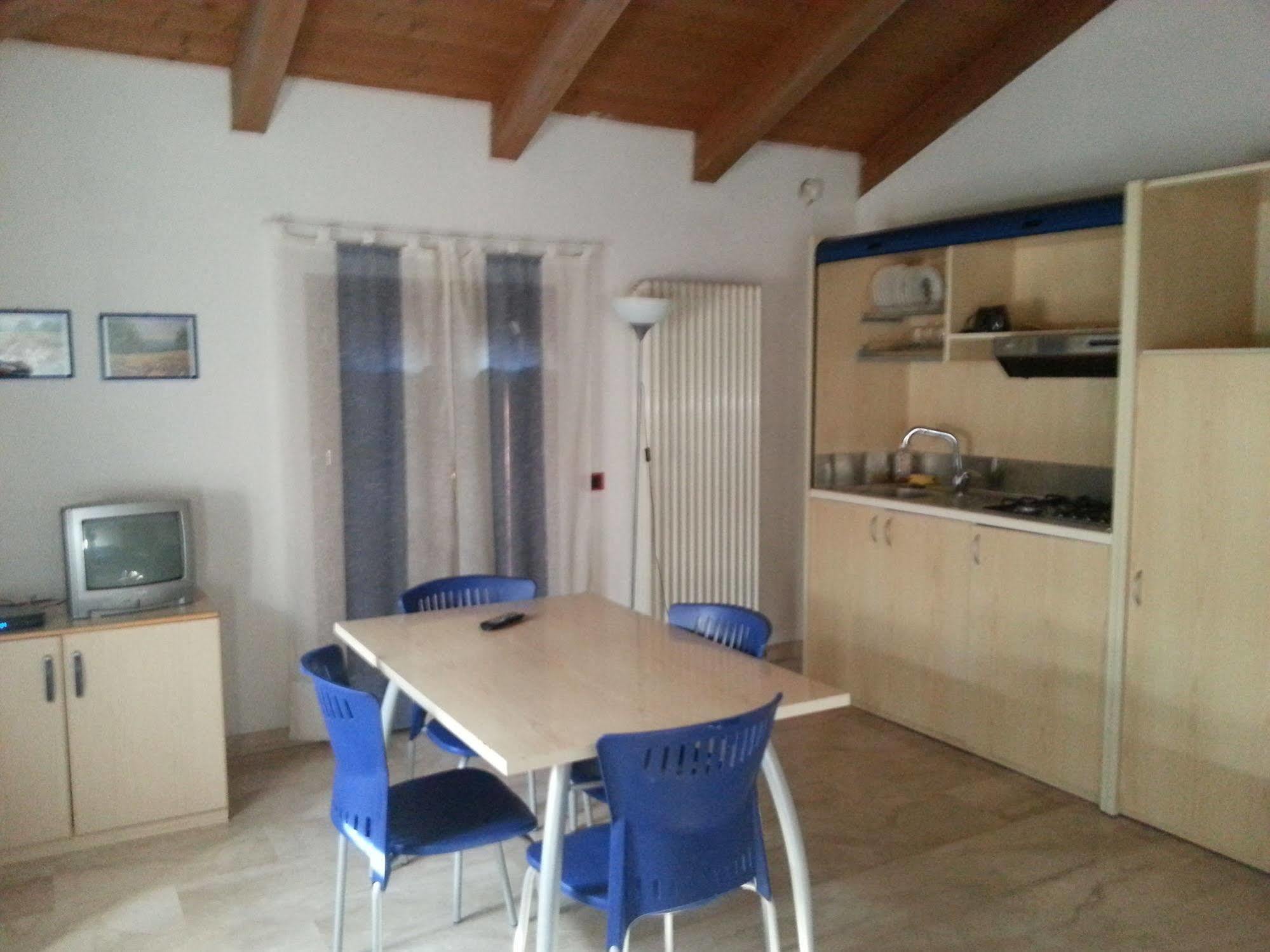Residence La Vecchia Reggio Reggio Emilia Kültér fotó